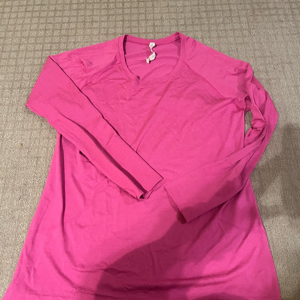 lululemon athletica Long Sleeve V-Neck Top in Bright Pink